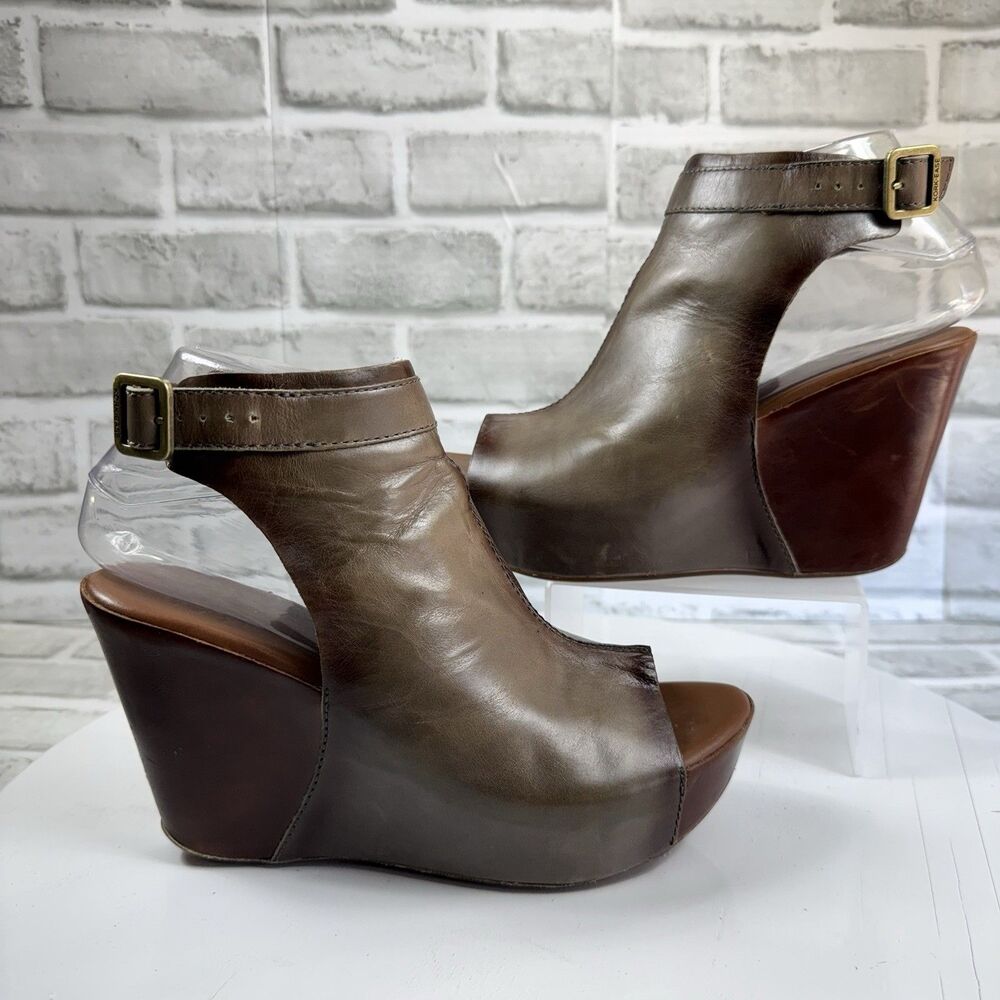Kork-Ease Berit Women's Size 7 Brown Green Leather Boho Ankle Strap Wedge